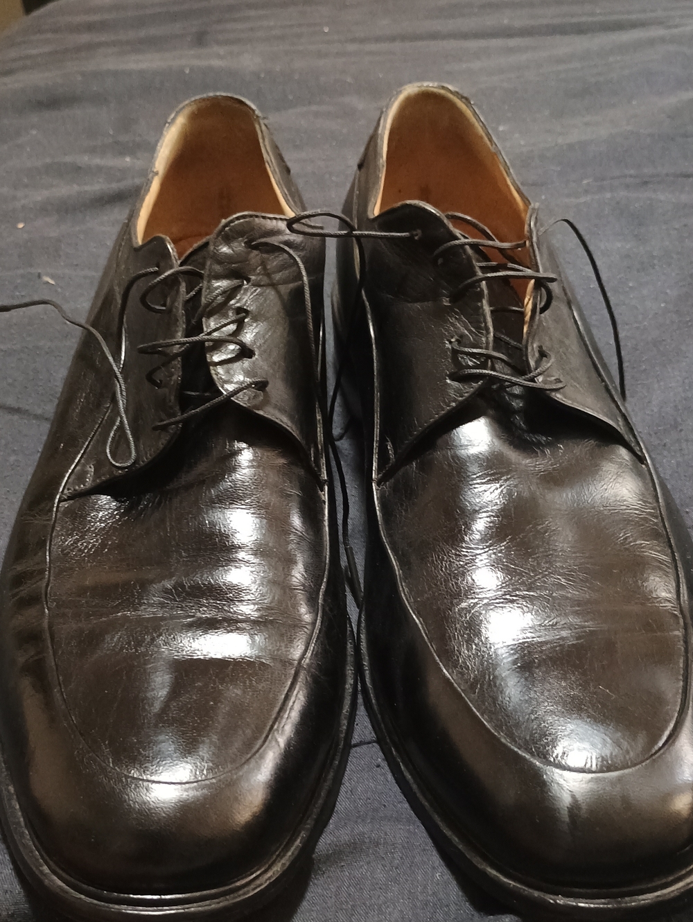 Johnston & Murphy Black Leather Lace-Up Oxfords (236)
